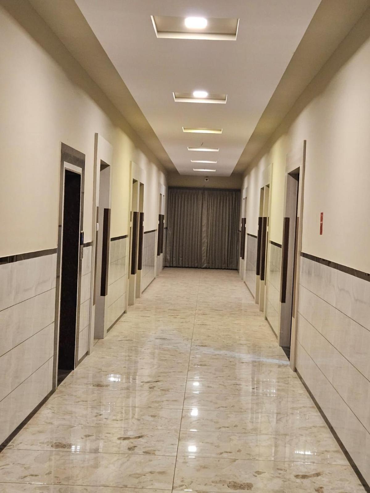 Majestic Inn Vasai Bagian luar foto