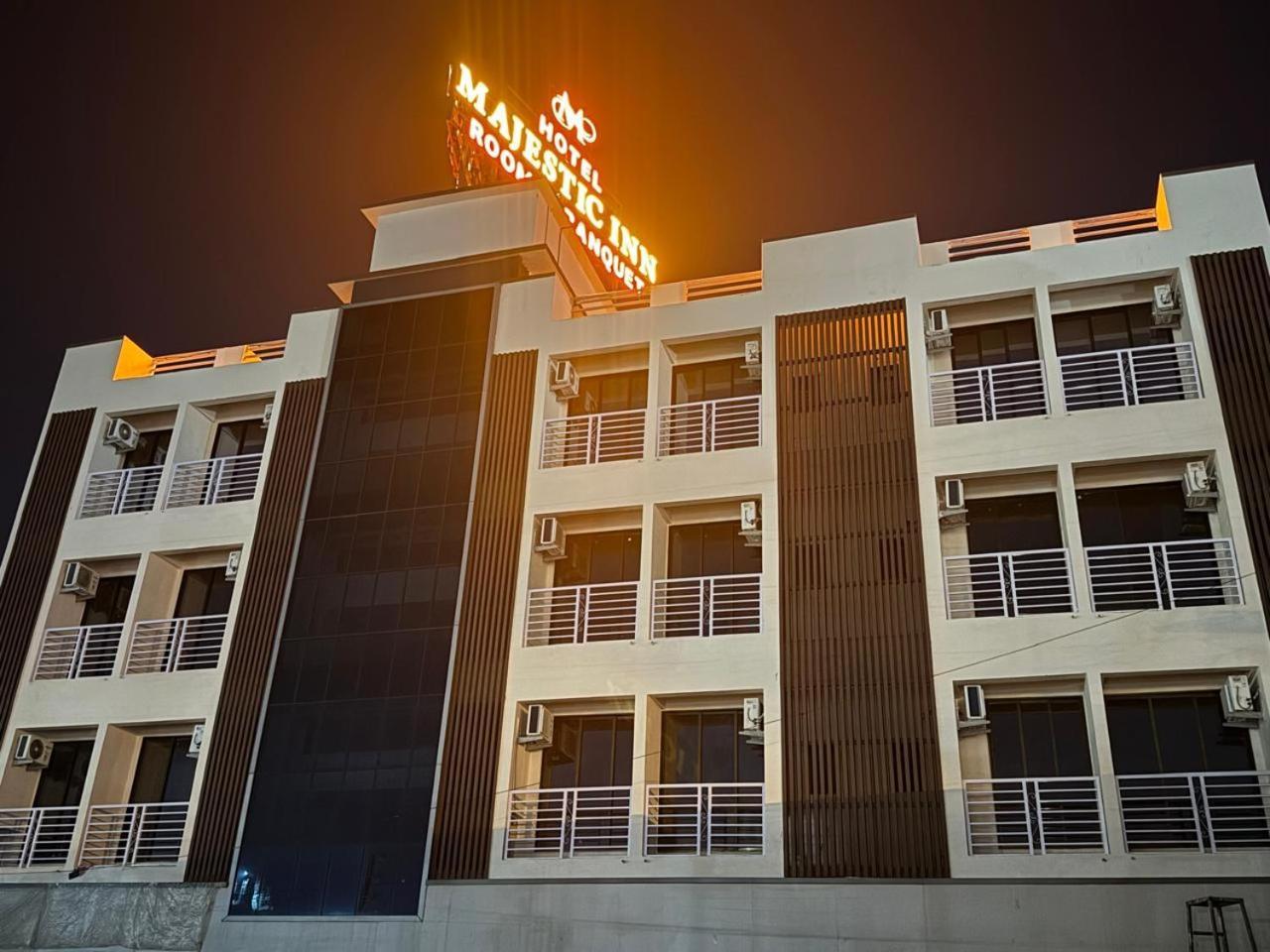Majestic Inn Vasai Bagian luar foto